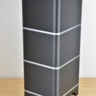 Lombricomposteur compact design d'intérieur et appartement 2 à 4 personnes couleur noir et métal, édition 2026 avec 3 plateaux