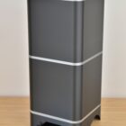 Lombricomposteur compact design d'intérieur couleur noir et métal, édition 2026 2 plateaux