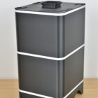 Lombricomposteur compact design d'intérieur et appartement 2 à 4 personnes couleur noir et gris galet, édition 2026 avec 2 plateaux